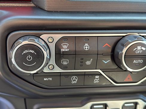 Used 2021 Jeep Gladiator Rubicon w/ LED Lighting Group image 19