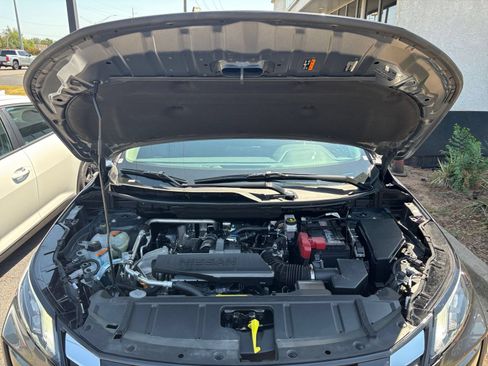 Used 2026 Nissan Rogue SV FWD image 29