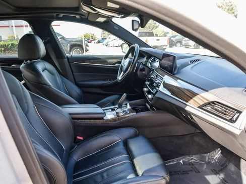 Used 2019 BMW 530e w/ Convenience Package image 15