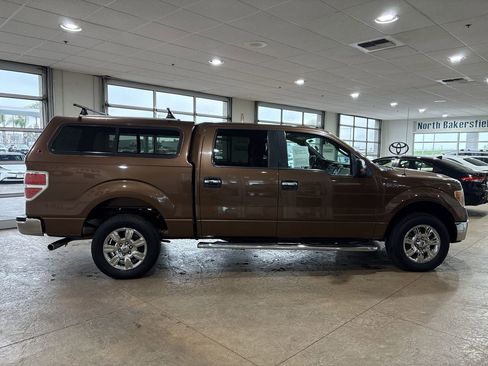 Used 2012 Ford F150 XLT w/ XLT Chrome Pkg image 3