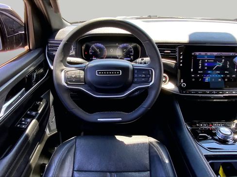 Used 2024 Jeep Wagoneer Series III AWD/4WD image 6
