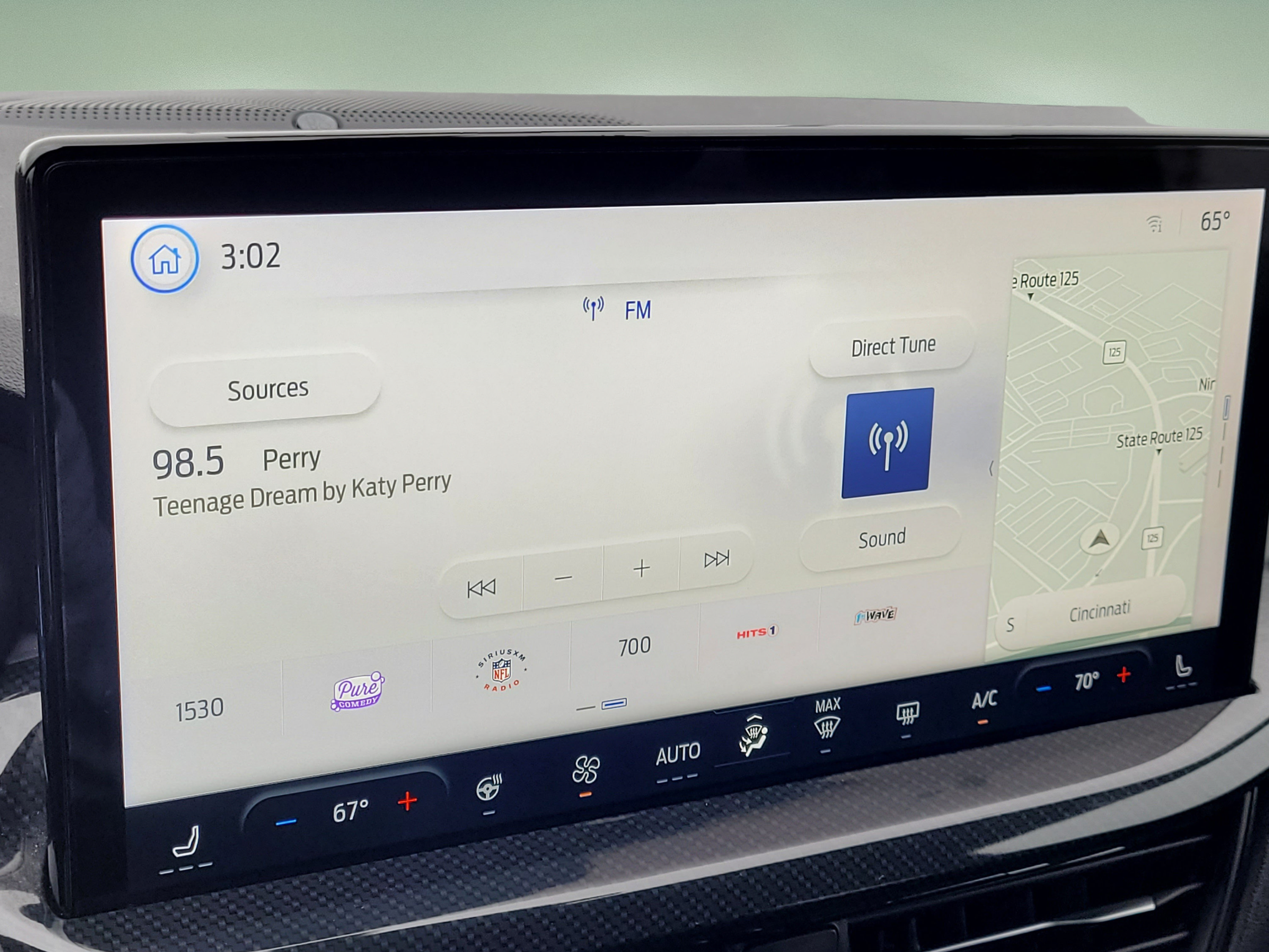 Certified 2023 Ford Escape ST-Line Elite w/ Premium Technology Package AWD/4WD image 19
