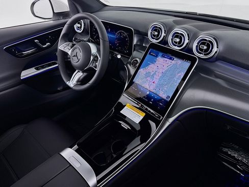 New 2026 Mercedes-Benz GLC 300 image 15