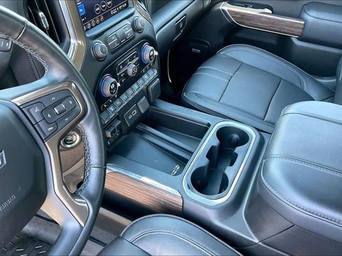 Used 2023 Chevrolet Silverado 2500 High Country AWD/4WD image 14