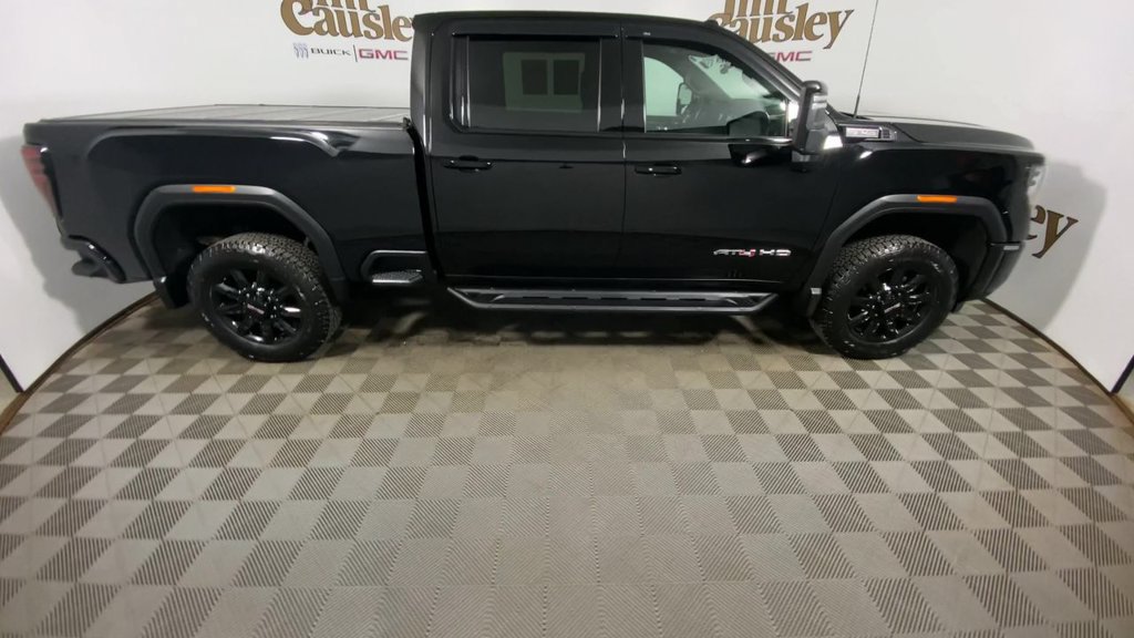 Used 2024 GMC Sierra 2500 AT4 w/ Technology Package AWD/4WD image 9