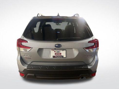 Certified 2023 Subaru Forester Premium AWD/4WD image 5
