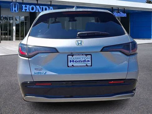 Used 2023 Honda HR-V EX-L image 7