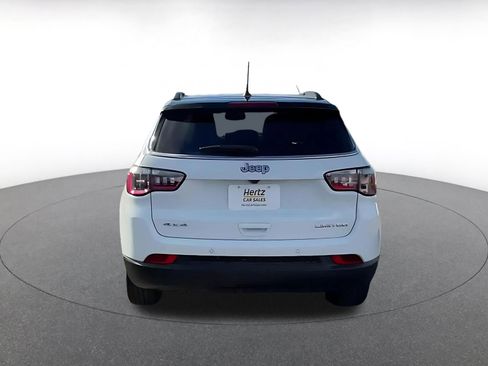 Used 2025 Jeep Compass Limited image 12