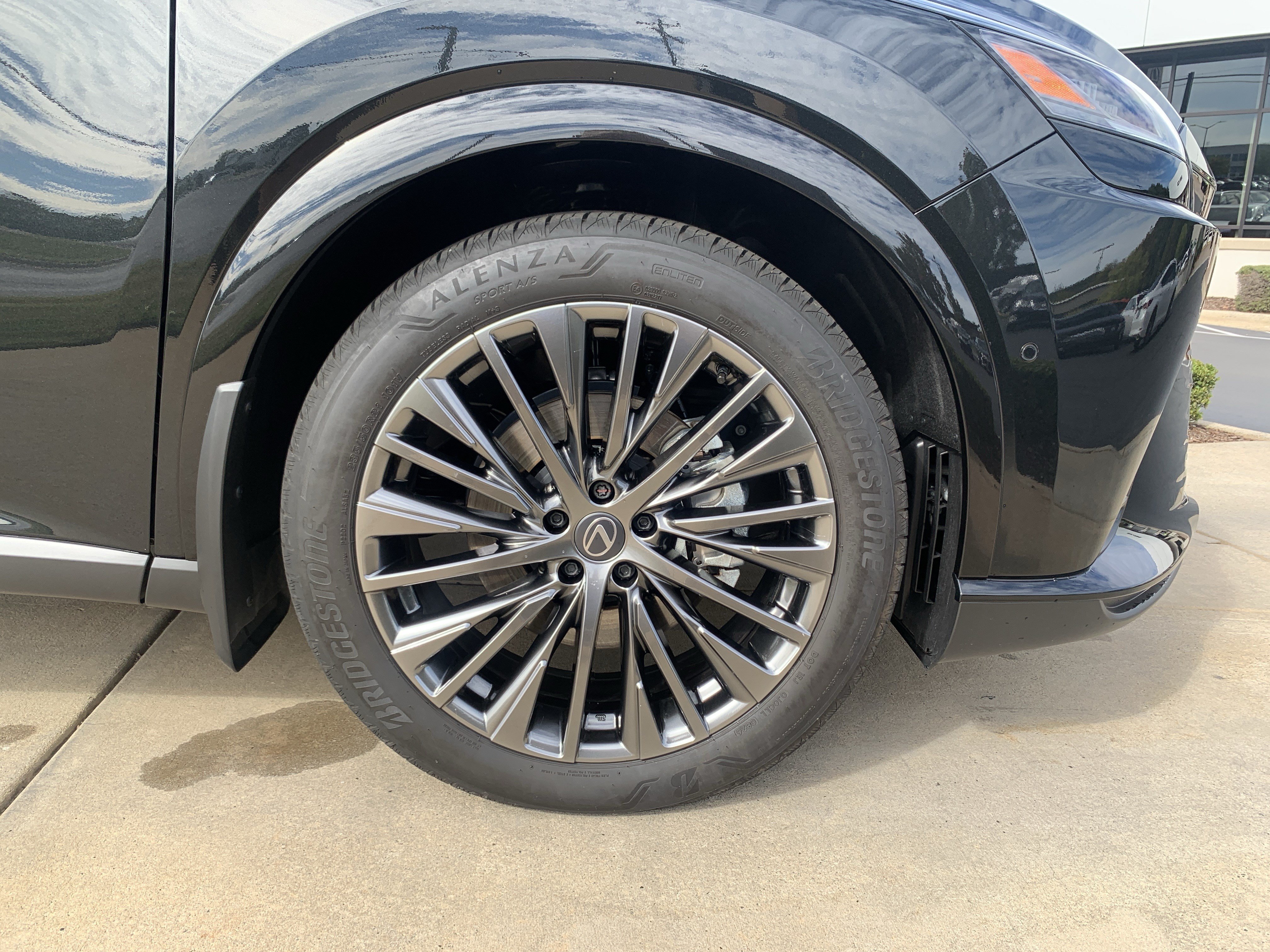 Used 2026 Lexus RX 450h AWD w/ Convenience Package image 13