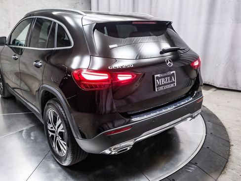 Used 2025 Mercedes-Benz GLA 250 image 8