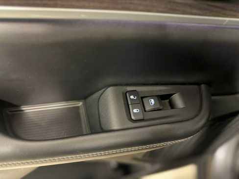 Used 2023 Jeep Grand Cherokee Limited AWD/4WD image 25
