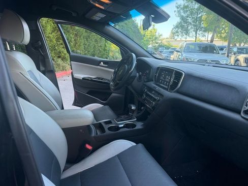 Used 2019 Kia Sportage EX w/ EX Sport Appearance Package AWD/4WD image 16
