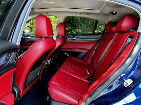 Used 2021 Alfa Romeo Stelvio Sprint w/ Nero Edizione image 20