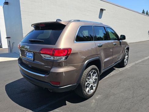 Used 2021 Jeep Grand Cherokee Limited w/ Sun & Sound Group AWD/4WD image 41