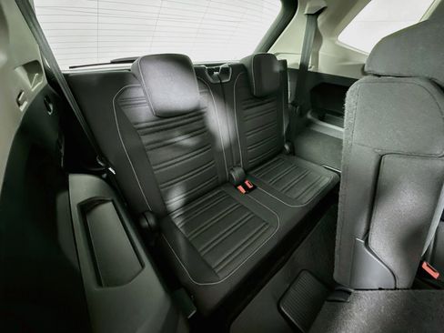 Used 2024 Volkswagen Tiguan S FWD image 31