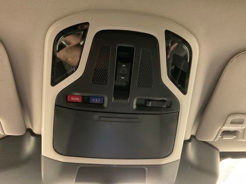 Certified 2025 Subaru Outback Limited image 27