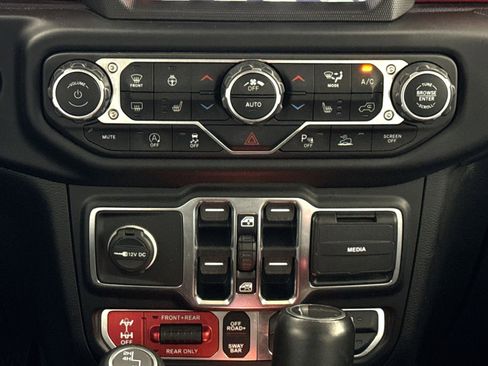 Used 2021 Jeep Gladiator Rubicon AWD/4WD image 21
