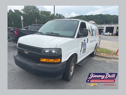 Used 2019 Chevrolet Express 2500 RWD image 1