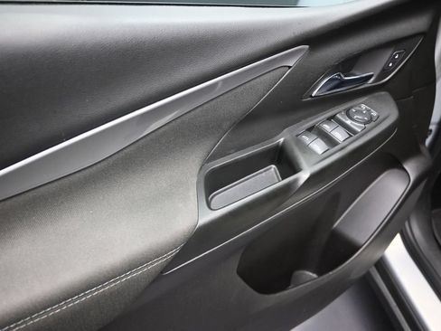 Used 2022 Chevrolet Bolt LT FWD image 11