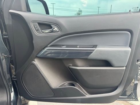 Used 2017 Chevrolet Colorado Z71 image 14