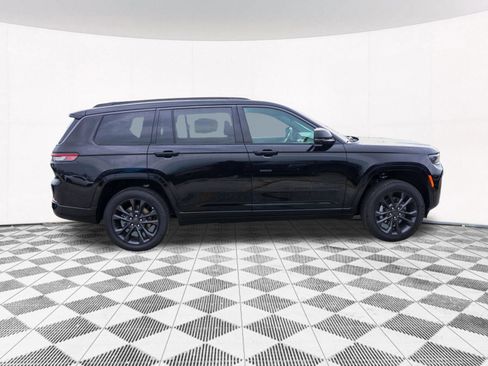 New 2026 Jeep Grand Cherokee L Limited AWD/4WD image 12