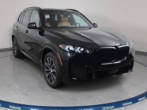 New 2026 BMW X5 xDrive40i w/ M Sport Package AWD/4WD image 3