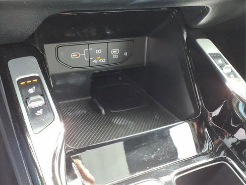 Used 2024 Kia Sorento SX Prestige image 23