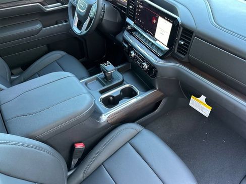 New 2026 GMC Sierra 1500 SLT w/ SLT Premium Plus Package AWD/4WD image 15