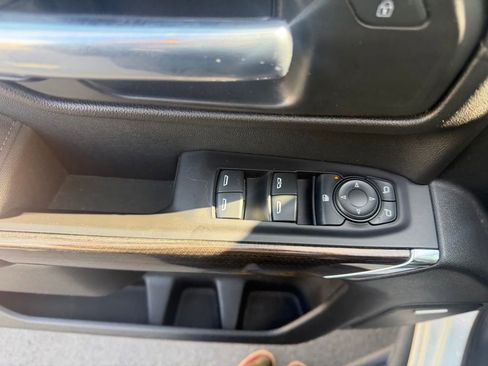 Used 2021 Chevrolet Silverado 1500 LT Trail Boss w/ Convenience Package II image 12