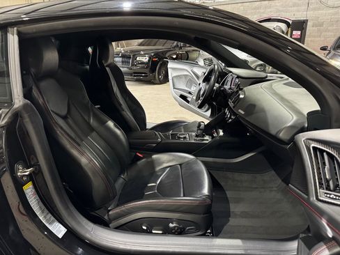 Used 2017 Audi R8 V10 plus image 21