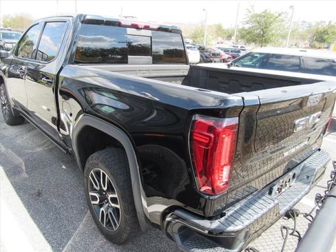 Used 2022 GMC Sierra 1500 AT4 w/ AT4 Premium Package image 3