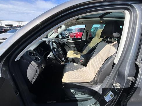 Used 2012 Volkswagen Tiguan SEL AWD/4WD image 14