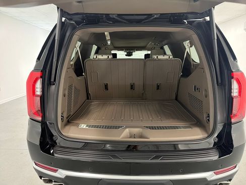 New 2026 GMC Yukon XL Denali w/ Denali Reserve Package AWD/4WD image 8