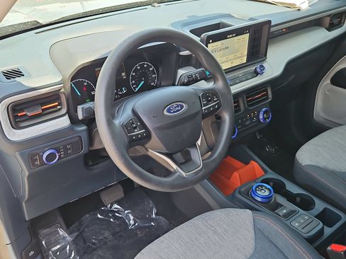 Used 2022 Ford Maverick XLT FWD image 13