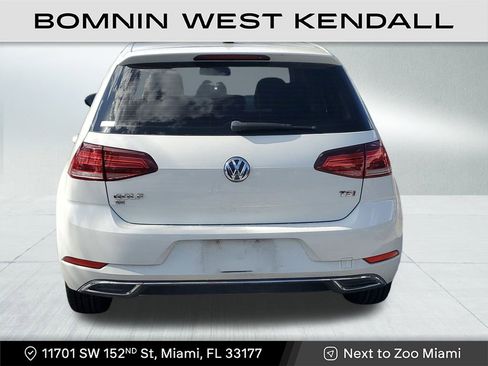 Used 2018 Volkswagen Golf SE image 6