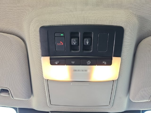 Used 2024 Nissan Pathfinder Platinum FWD image 36