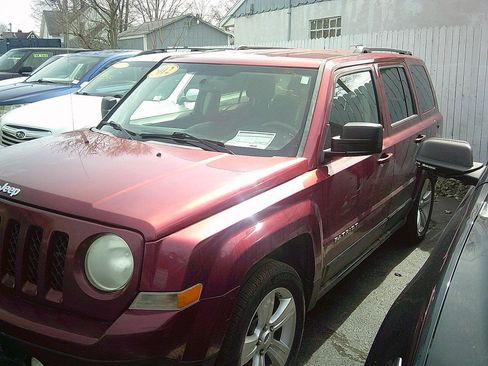 Used 2012 Jeep Patriot Latitude image 3