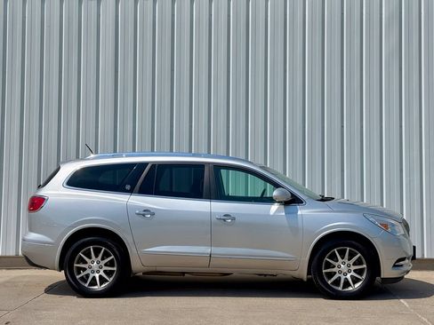 Used 2017 Buick Enclave Leather AWD/4WD image 7