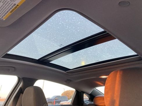 Used 2024 Chevrolet Malibu LT image 14