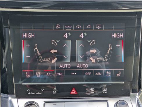 Used 2024 Audi Q8 e-tron Premium Plus w/ Premium Plus Package image 14