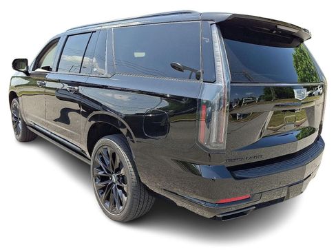 New 2026 Cadillac Escalade ESV Platinum Sport AWD/4WD image 3