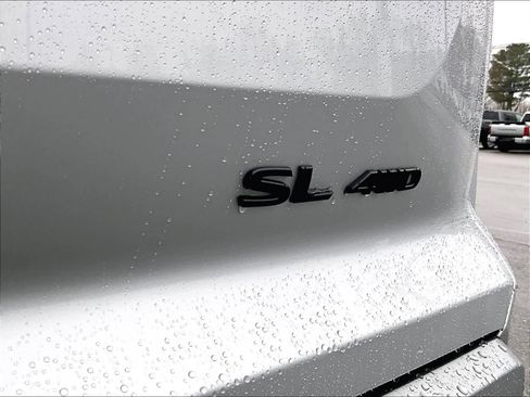 Used 2024 Nissan Pathfinder SL w/ SL Premium Package image 30