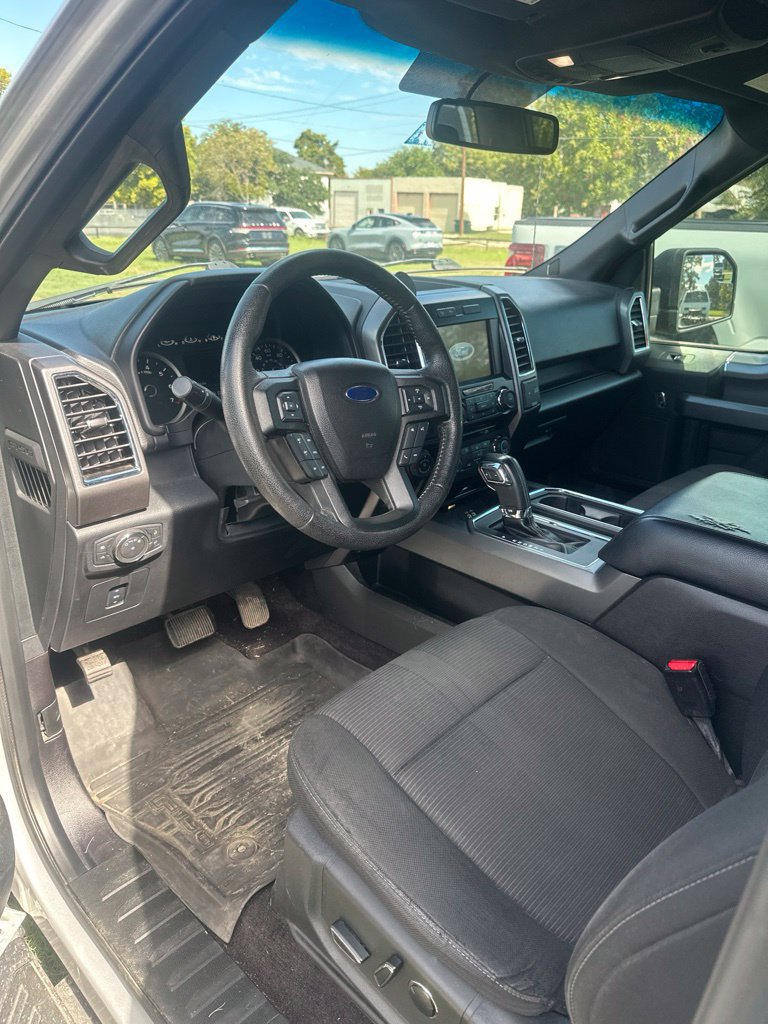 Used 2016 Ford F150 XLT w/ Equipment Group 302A Luxury AWD/4WD image 5