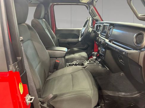Used 2022 Jeep Wrangler Sport AWD/4WD image 17