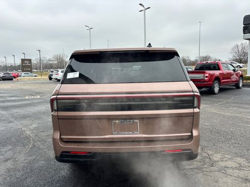 New 2026 Lincoln Navigator L Black Label AWD/4WD image 6