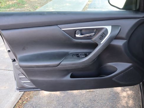 Used 2016 Nissan Altima 2.5 S w/ Power Driver Seat Package FWD image 25