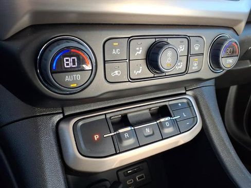 Certified 2023 GMC Acadia Denali w/ Denali Technology Package image 28