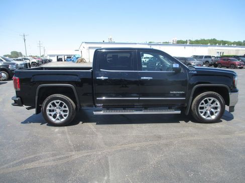 Used 2018 GMC Sierra 1500 SLT w/ SLT Premium Package AWD/4WD image 2