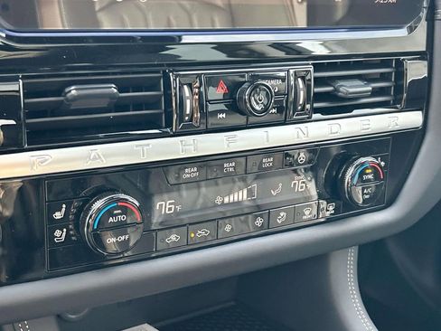 New 2026 Nissan Pathfinder Platinum w/ Lighting Package AWD/4WD image 35