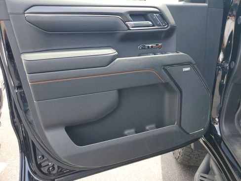 Certified 2024 GMC Sierra 1500 AT4 w/ Technology Package AWD/4WD image 8